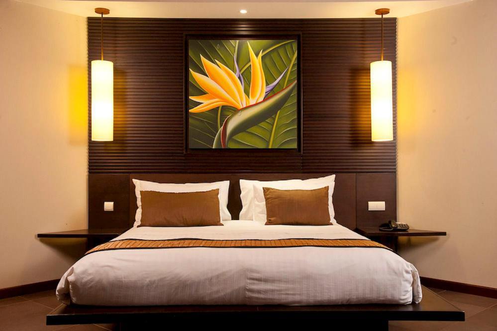 Hotel Tieti Poindimié Esterno foto