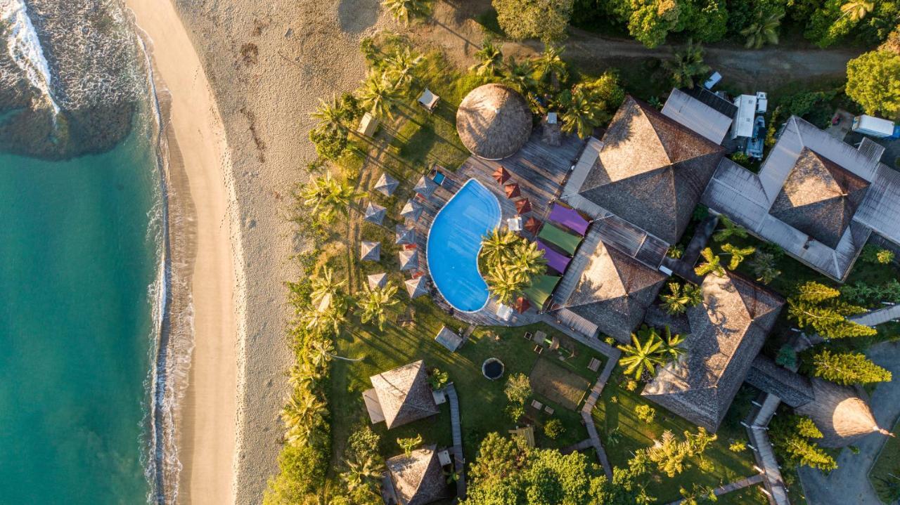Hotel Tieti Poindimié Esterno foto