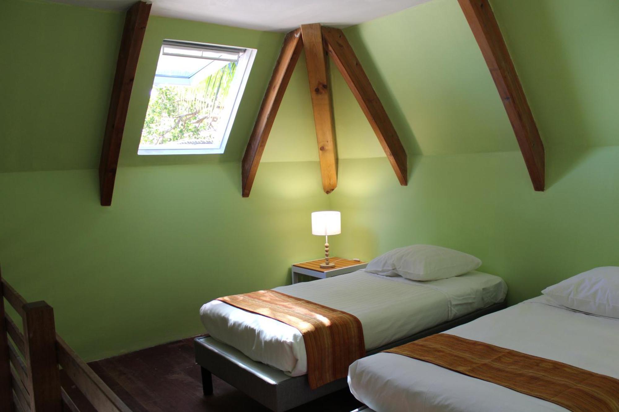 Hotel Tieti Poindimié Esterno foto
